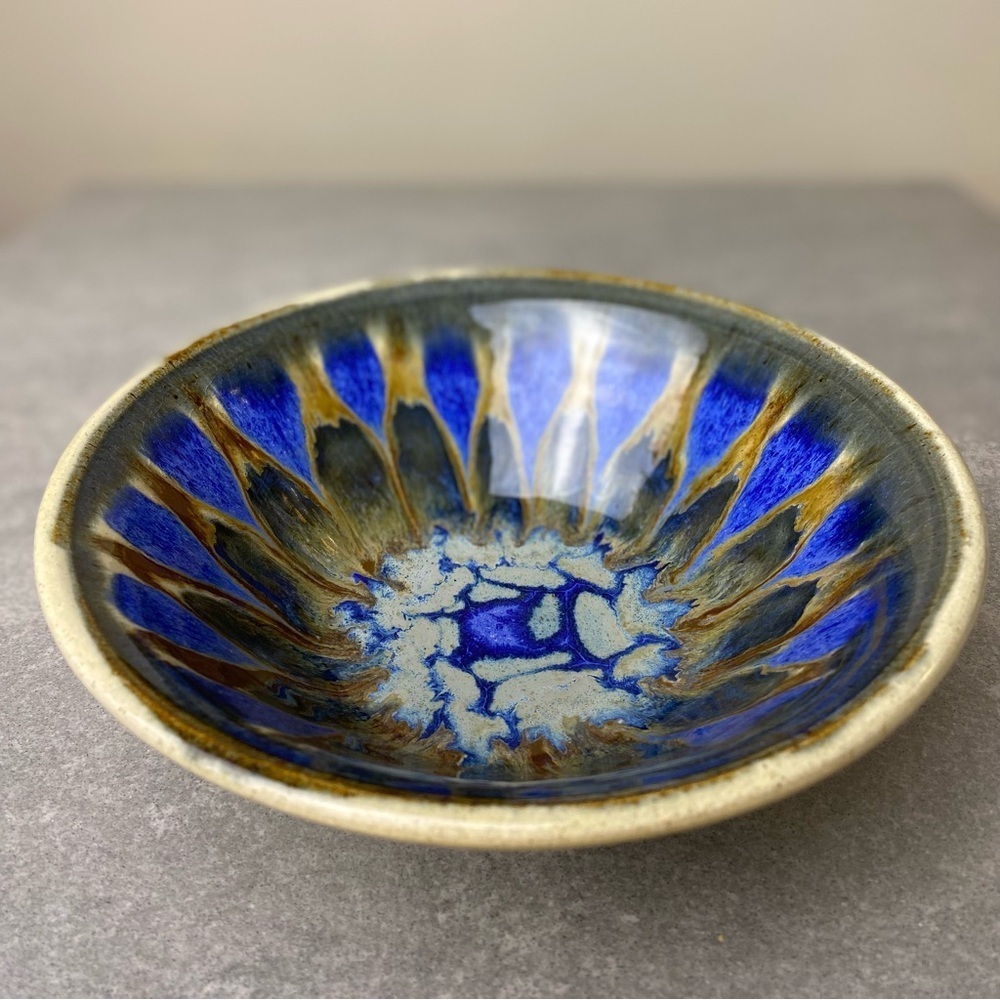 Exquisite Handmade Peacock Glaze Bowl - Salads, Soups, Etc -Micro & Washer Safe - Picture 7 of 8